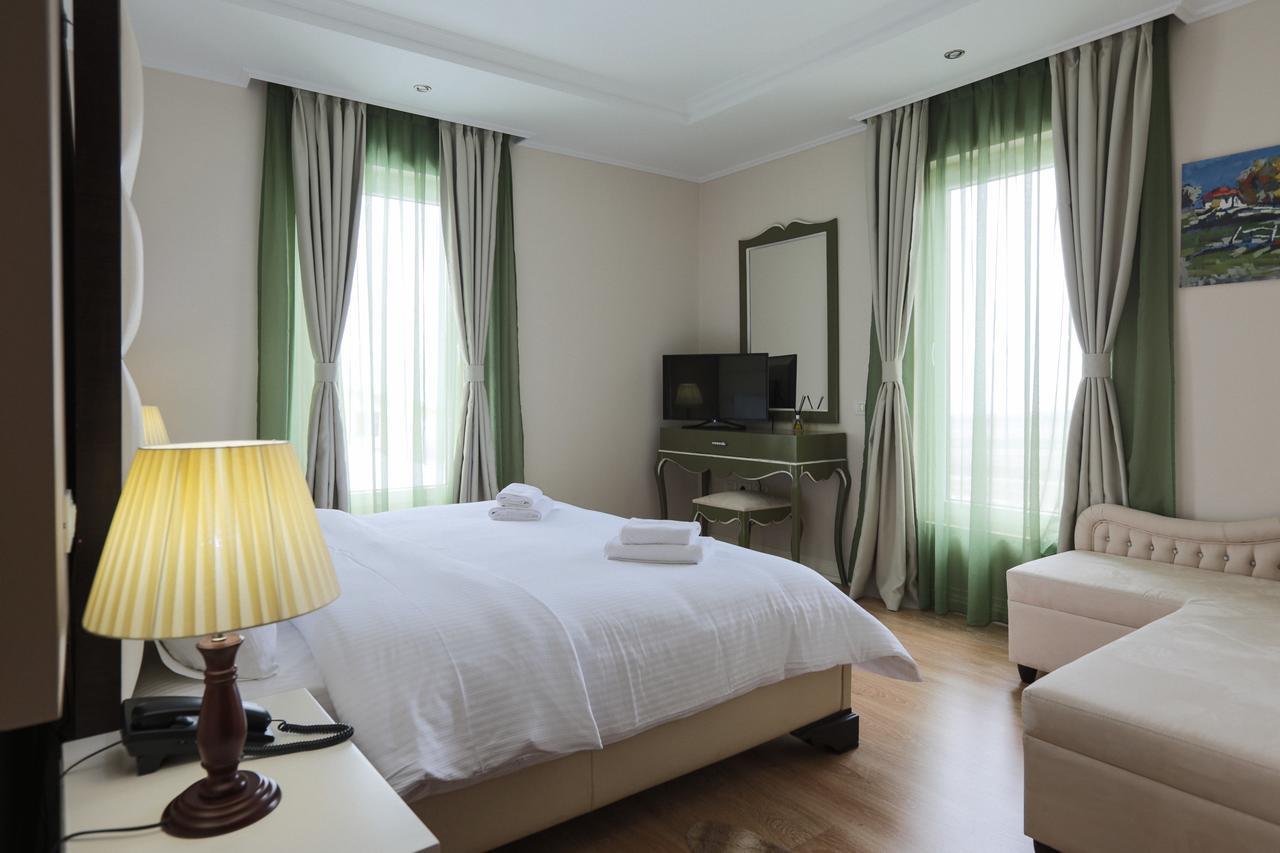 "L'Art De Vivre" Resort Korce Exteriér fotografie