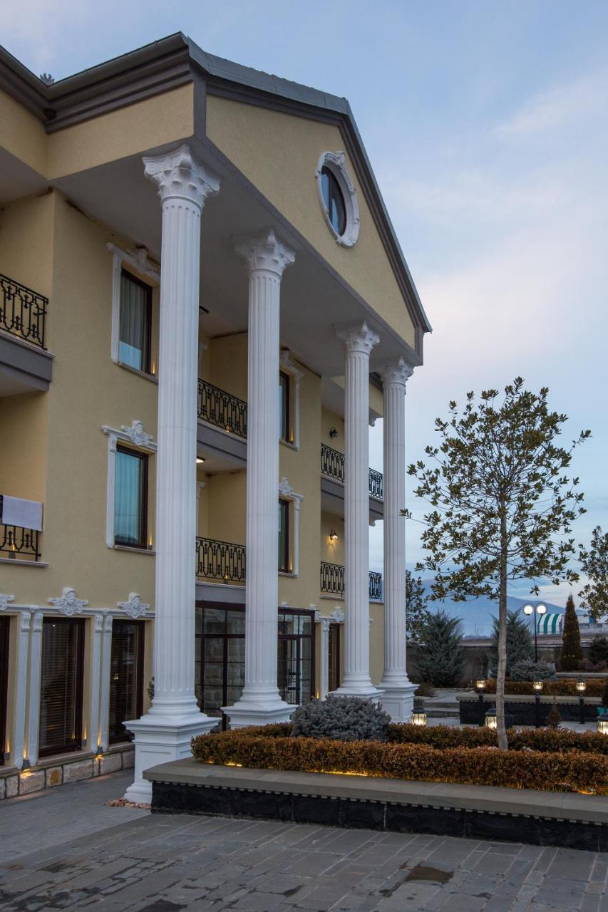"L'Art De Vivre" Resort Korce Exteriér fotografie
